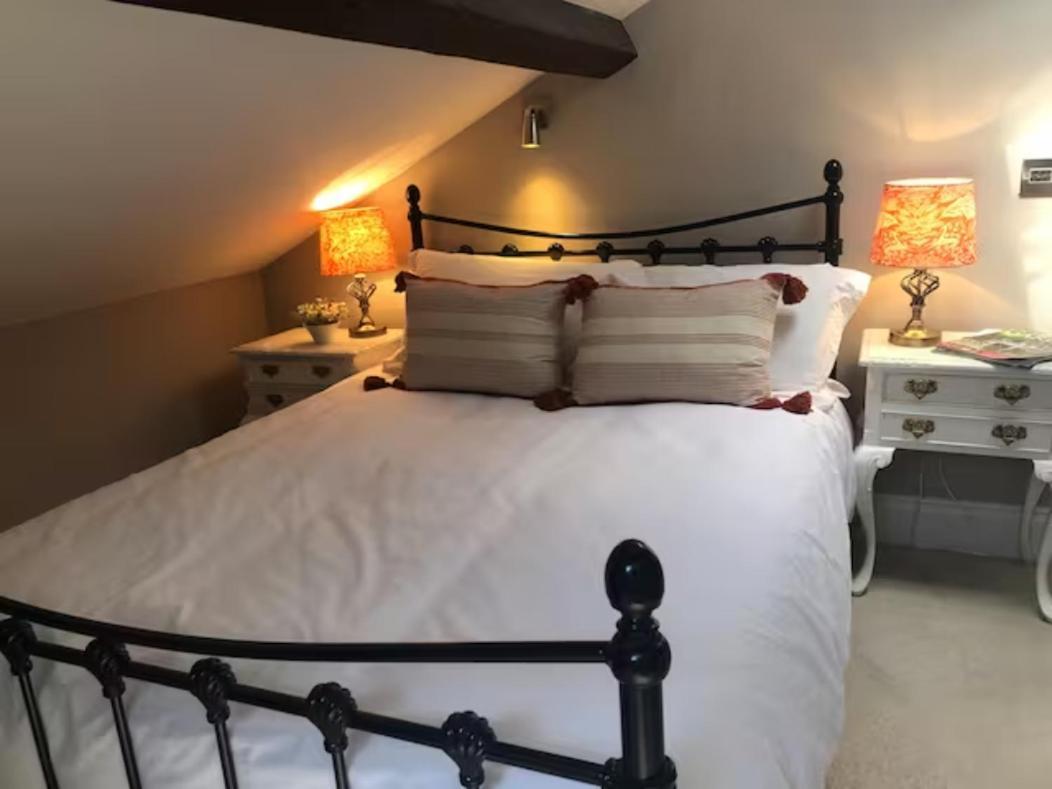 Pass The Keys Old Beams Luxury Style & Comfort In Town Centre Bakewell Zewnętrze zdjęcie